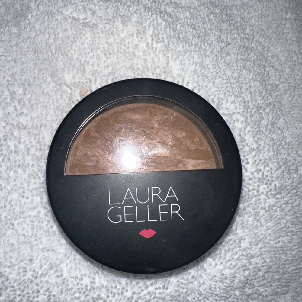 LAURA GELLER‎ BALANCE-N-BRIGHTEN FOUNDATION Tan powder